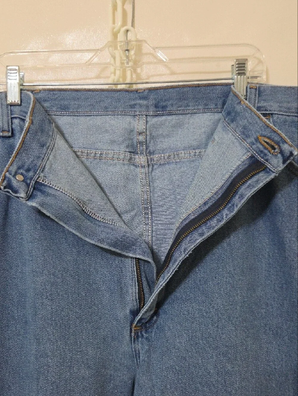 Rustler Classic Men's Regular Fit Blue Denim Jeans - Size 48 x 32 New with Tags